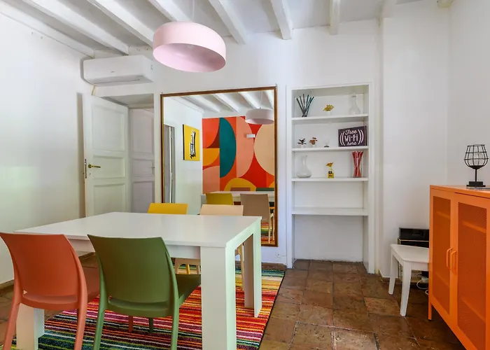 Historic Center - Navona Luxe Haven - Elevator, Soundproof & Netflix * Rome